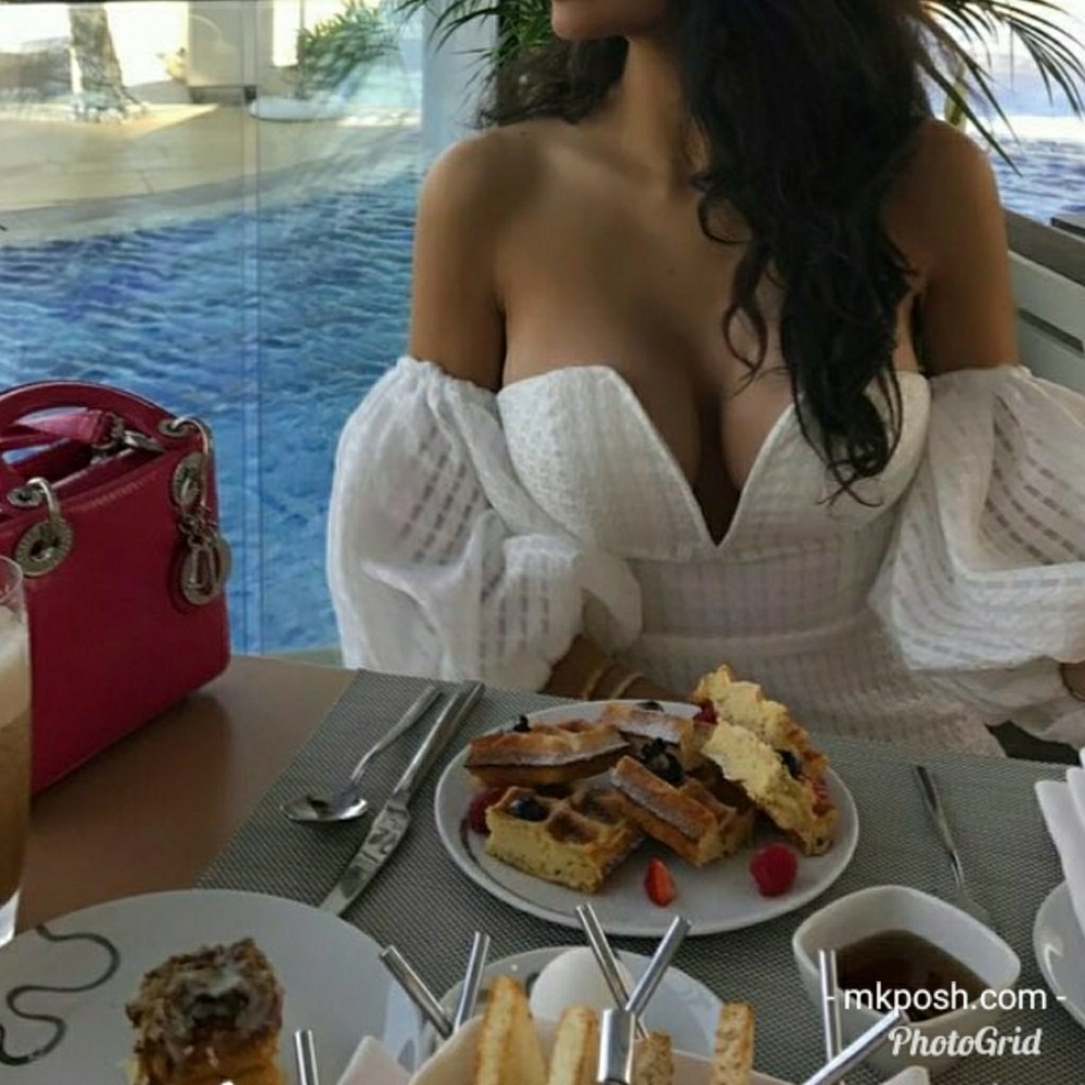 Last L• Off Shoulder Puff Sleeve Dress - Picture 3 of 5